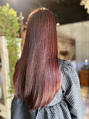 艶感たっぷりのチェリーレッドカラー🍒✨