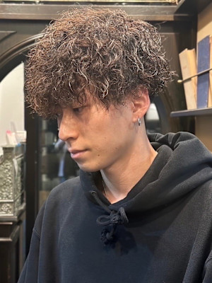 ツイストスパイラル×フェードで魅せる大人スタイル