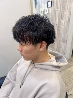 刈り上げマッシュ　ツイスパ