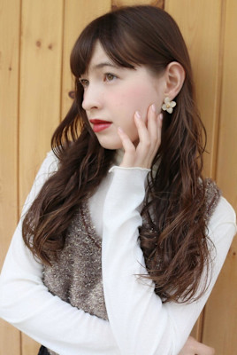【buZonブゾン】フェミニンロングウェーブ