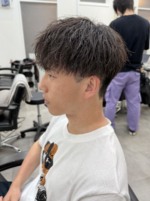 “短めマッシュ”