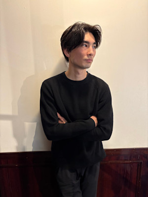 センターパートスタイル