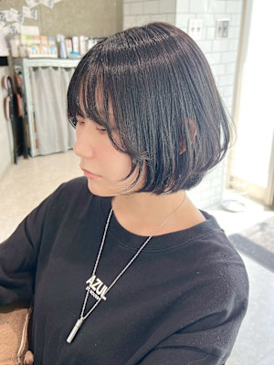 大人可愛い 丸みボブ 暗髪 グレージュ 透明感 透け感 艶髪