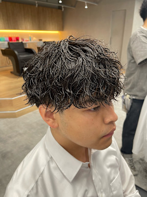 ツイストスパイラルパーマツイストパーマメンズパーマ刈り上げ