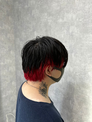 レッドインナーカラー