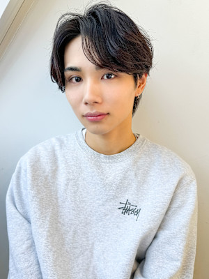 20代フェザーパーマ◎韓国風マッシュで小顔UP