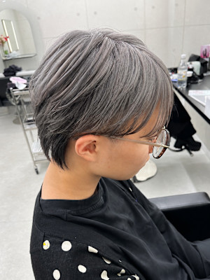 フェザーカット×グレー