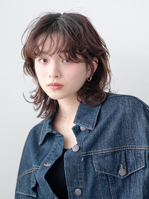 ニュアンスパーマ アッシュブラウン 顔周りカット 20代