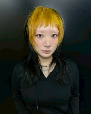 セクションカラー　デザインカラー　ケアブリーチカラー