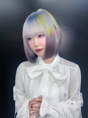 セクションカラー　デザインカラー　ケアブリーチカラー　ウルフ