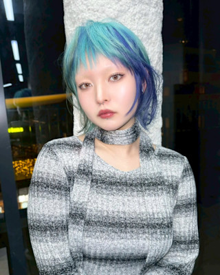 ルーツカラー　デザインカラー　ケアブリーチカラー　姫レイヤー