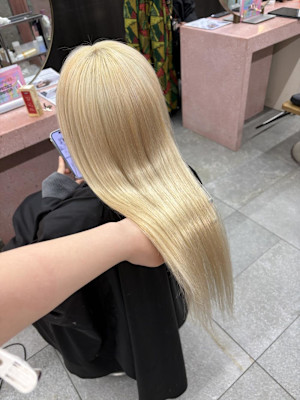 ブロンドカラー