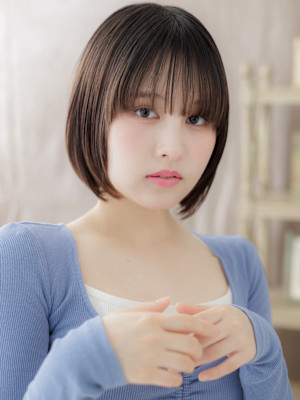 黒髪ダークアッシュ小顔前下がりレイヤーボブ　ワンレンb