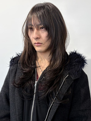 顔まわりだけで変わる部分ストレート