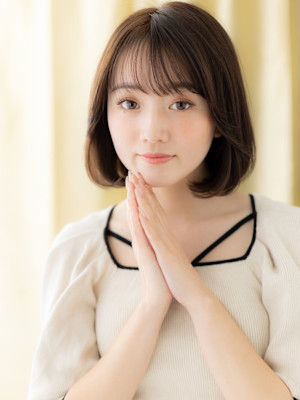 グレージュブラウン大人美人小顔ハッシュカットボブ20代30代