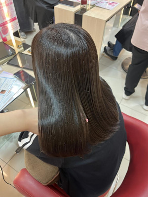 【伊勢原】似合わせレイヤーカット×うる艶ブラウンベージュ