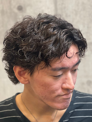 海外感のあるルーズパーマスタイル