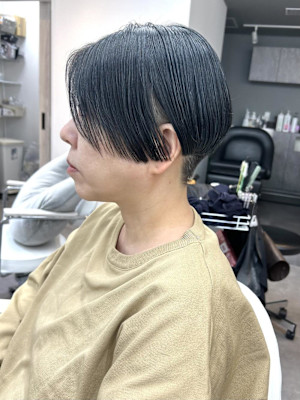 モードなハンサムショート