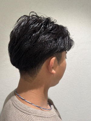 毛流れパーマ　ビジネススタイル
