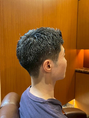 アップバングショートスタイル
