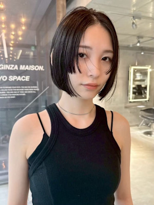 扱いやすさと美しさを両立。毎日が決まる洗練ボブスタイル
