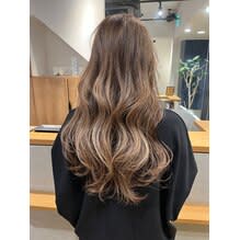 ハイライトたっぷりロング【20代30代40代/髪質改善