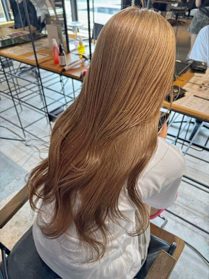 スタイリスト　シンバ　ダブルカラー