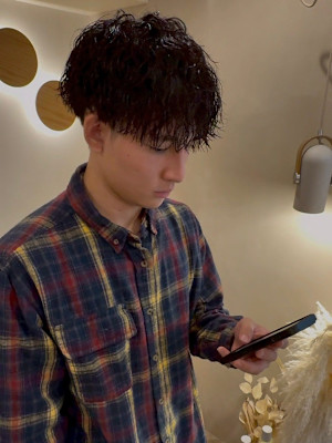 スタイリスト　鈴木