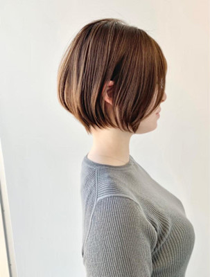 大人可愛い40代50代60代くびれショート白髪ぼかし