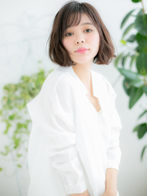 シースルー前髪×大人なふわふわボブ