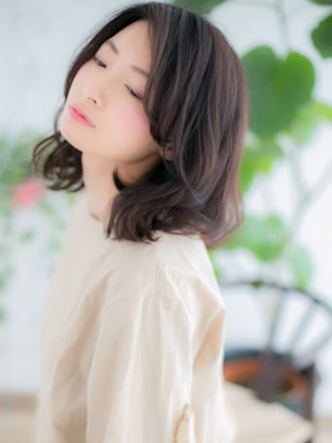ダークグレージュのアンニュイヘアf