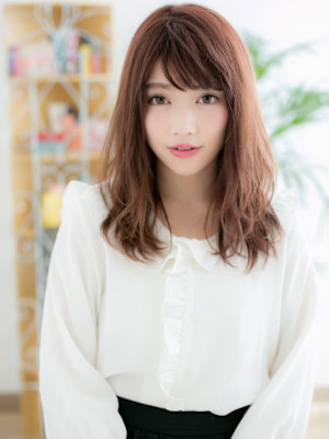 ピンクブラウンで大人ガーリーウェーブ
