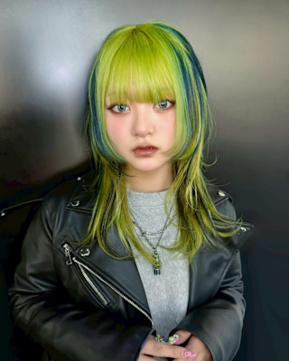 セクションカラー　デザインカラー　ケアブリーチカラー　ウルフ