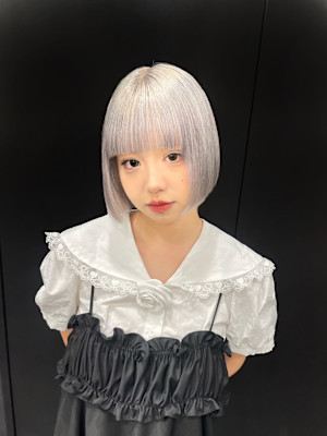 ホワイトカラー　デザインカラー　ブリーチカラー　レイヤー
