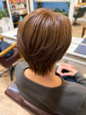 メンズカット センターパート フェザーショート 