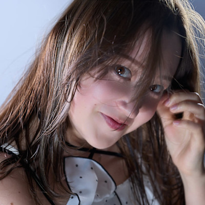 Prism Greige大人女性の透明感カラー艶ストレート