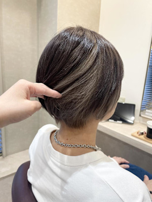 幅広インナーアッシュベージュ