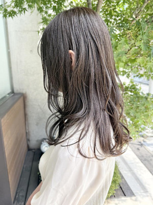 透明感オリーブグレージュカラー