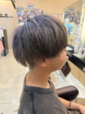 グレージュマッシュツーブロック