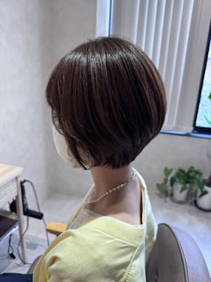 ショートボブ