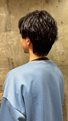 ゆるめツイストスパイラルで作る、大人抜け感ショート