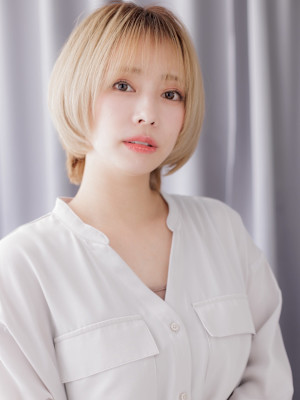 金髪ハイトーンカラーイメチェンひし形ショートボブ10代20代