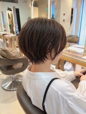 【小田急相模原】シルエットが綺麗なくびれショート