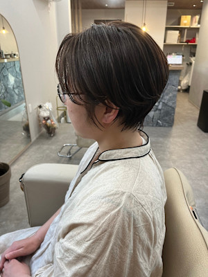 大人女性のエレガントショート