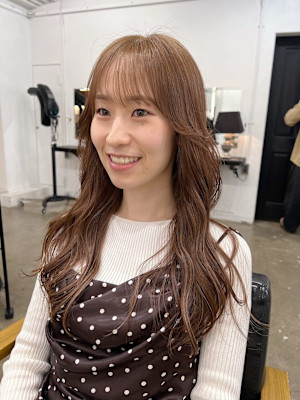ブリーチなし透明感ベージュカラー×顔周りレイヤー▽福永