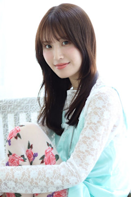 大人可愛いマロンブラウン×ロングレイヤー20代ヘア30代ヘア