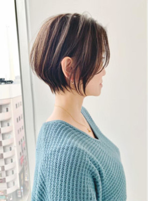 大人かわいい丸みのあるショートボブ　元重