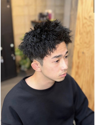 スパイキーツイストパーマ