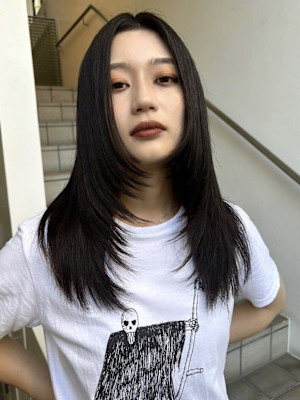 フェイスレイヤー 黒髪 ダークカラー ロングレイヤー アッシ
