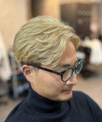 ブロンドフェザーショート